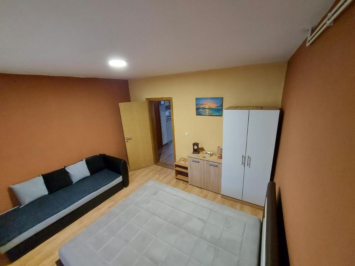 Apartment Jovicic *